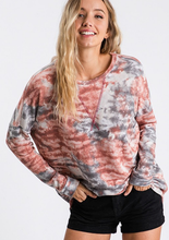 Load image into Gallery viewer, Dye Wash-Relaxed Fit Pull Over
